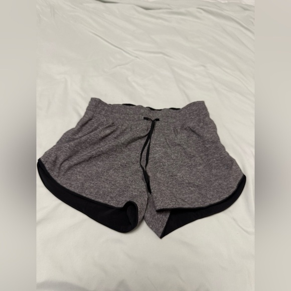 Lululemon Choose A Side Short *3" - Picture 4 of 10
